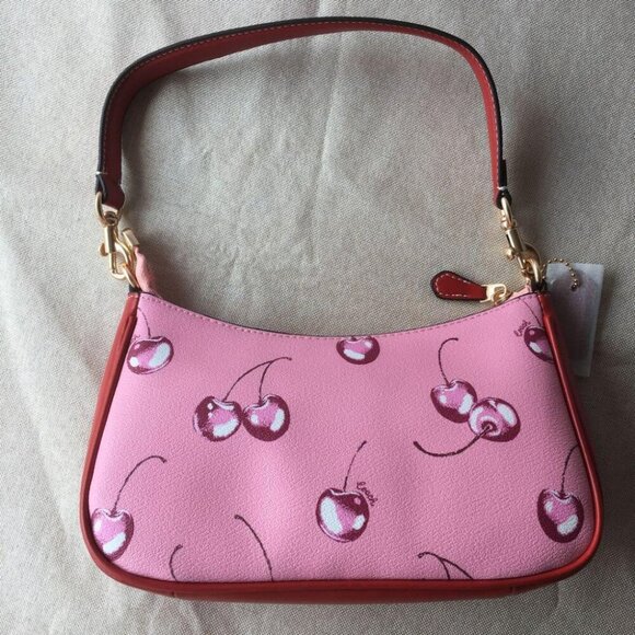 🍒Coach teri shoulder bag with cherry print - Picture 4 of 9